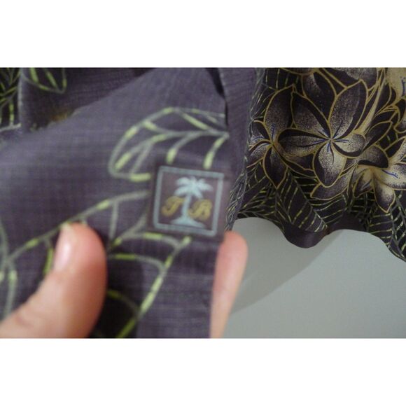 Tommy Bahama Seasons Greetings Washable Silk Hawaiian Print Shirt M - Picture 8 of 10